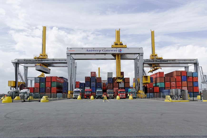 DP World Antwerp Gateway beställer automatiska staplingskranar från Konecranes